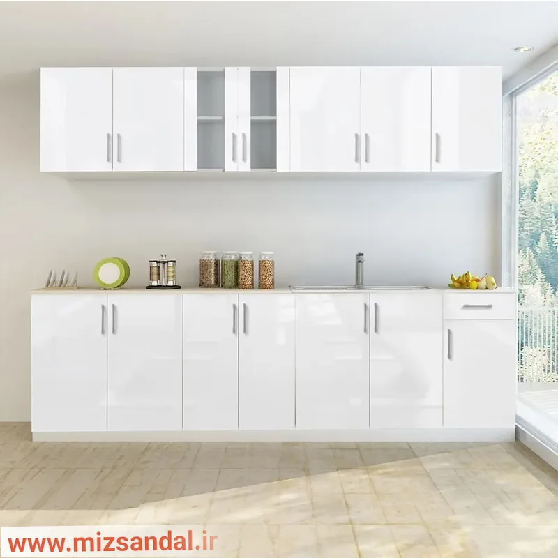 کابینت هایگلاس سفید براق و ساده برای آشپزخانه مدرن با کفپوش کرمی